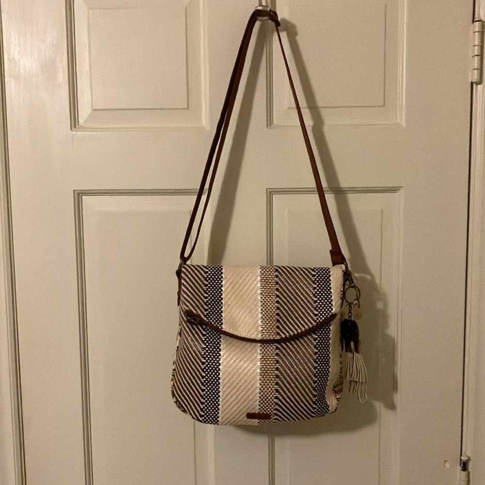 Tan and Brown Crossbody Bag with Adjustable Strap. This is the perfect purse! - Picture 2 of 7